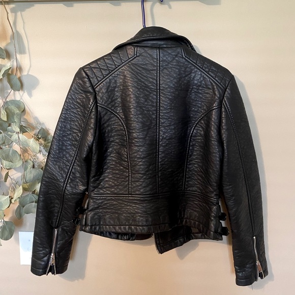 Faux Leather Moto Jacket Forever 21 - Picture 3 of 5